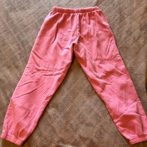 Super cute pink sweatpants in super good condition!!